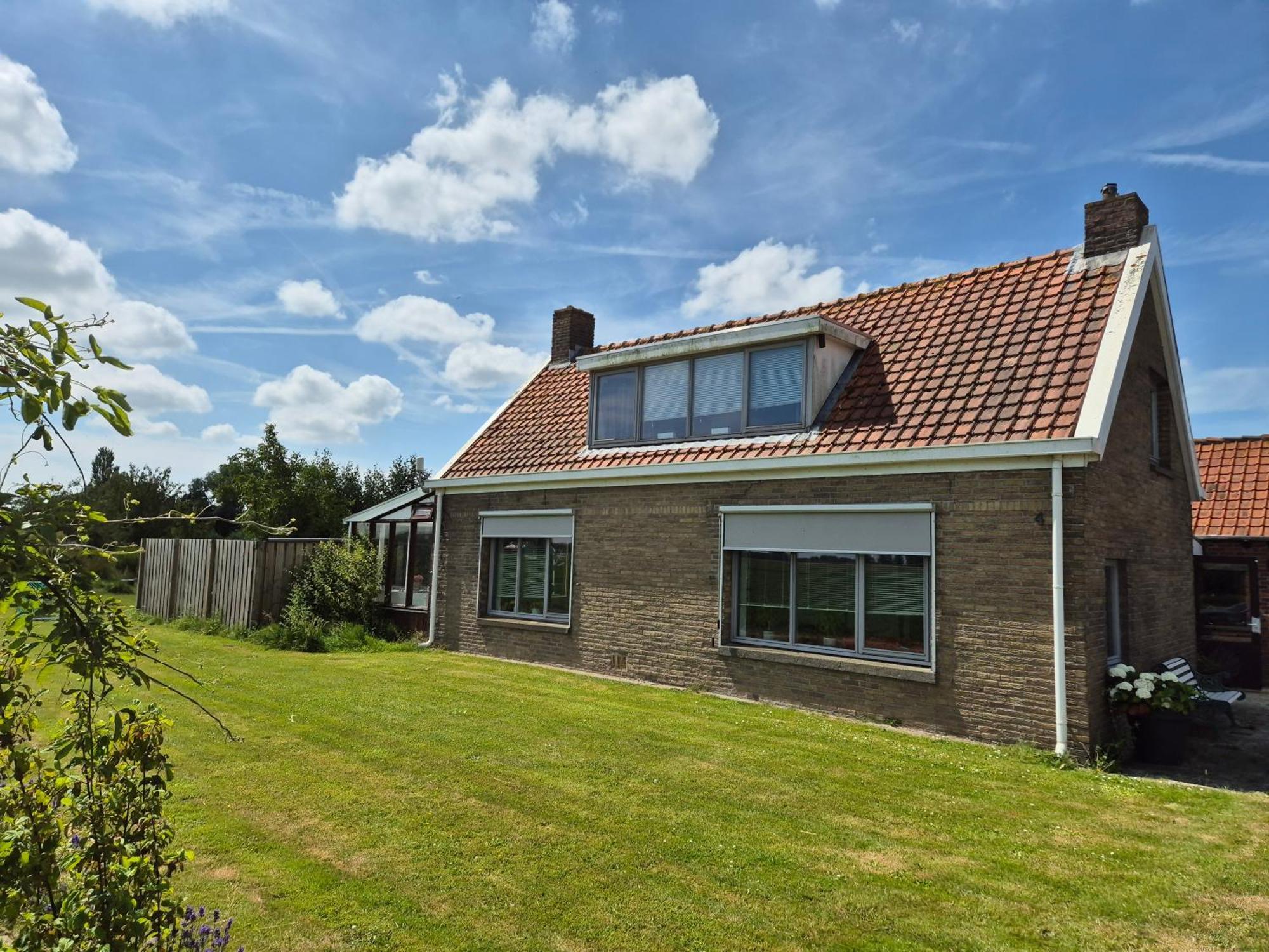 Villa Vrijstaande Ruime Familiewoning Landelijk Gelegen Lewedorp Esterno foto